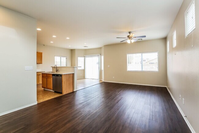 Building Photo - 6140 Withrow Downs St