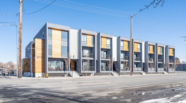 Primary Photo - Modern 2 Bed / 2 Bath Townhome in Salt Lak...