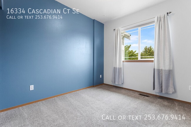 Building Photo - 16334 Cascadian Ct SE