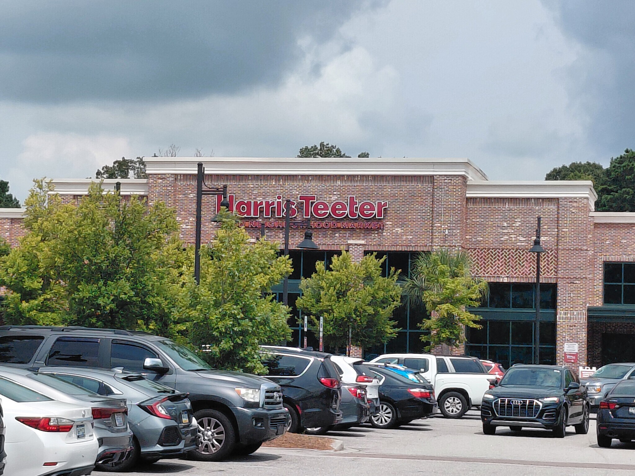 grocery shopping close by - Walmart too - 333 Matuskovic Dr