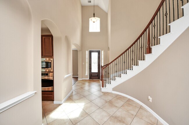 Building Photo - 18006 E Williams Bend Dr