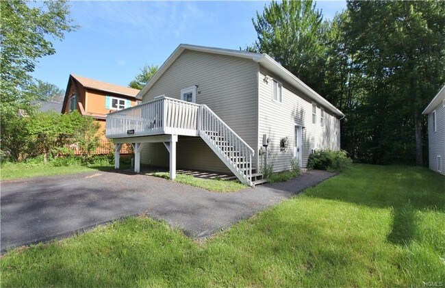 Building Photo - 99 Timber Hill Ln