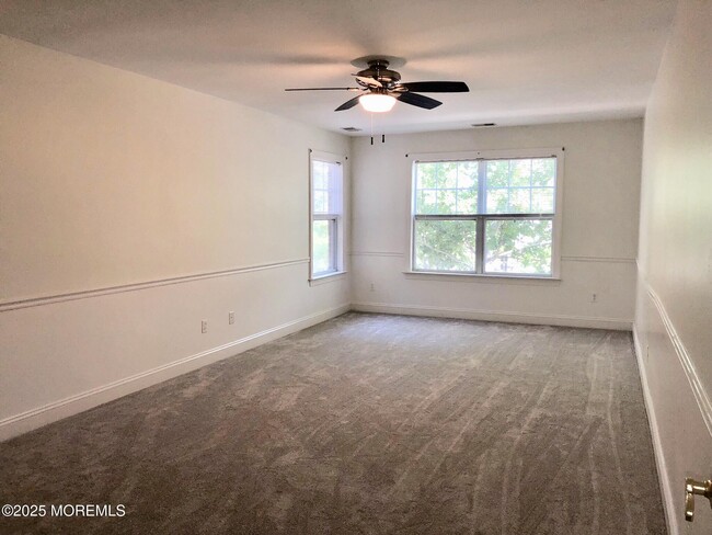 Building Photo - 112 Central Ave