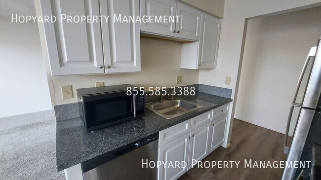 Primary Photo - 5155 Arden Way