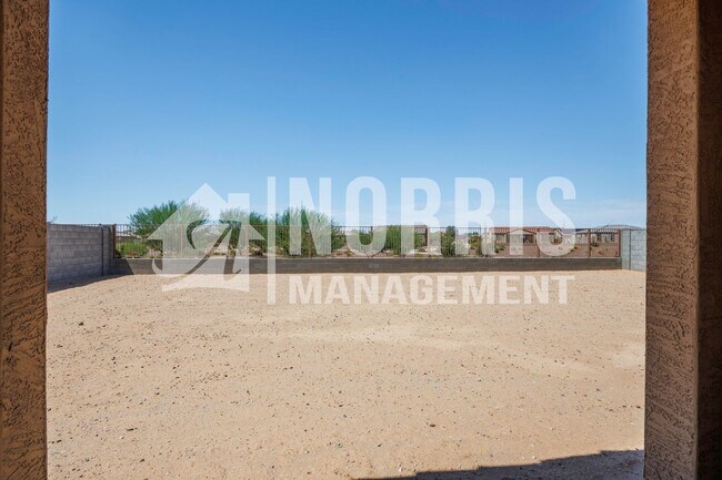 Building Photo - Beautiful Brand New Home with a View