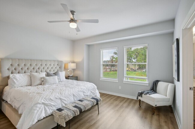 Building Photo - Retreat 3Beds | 2.5Baths