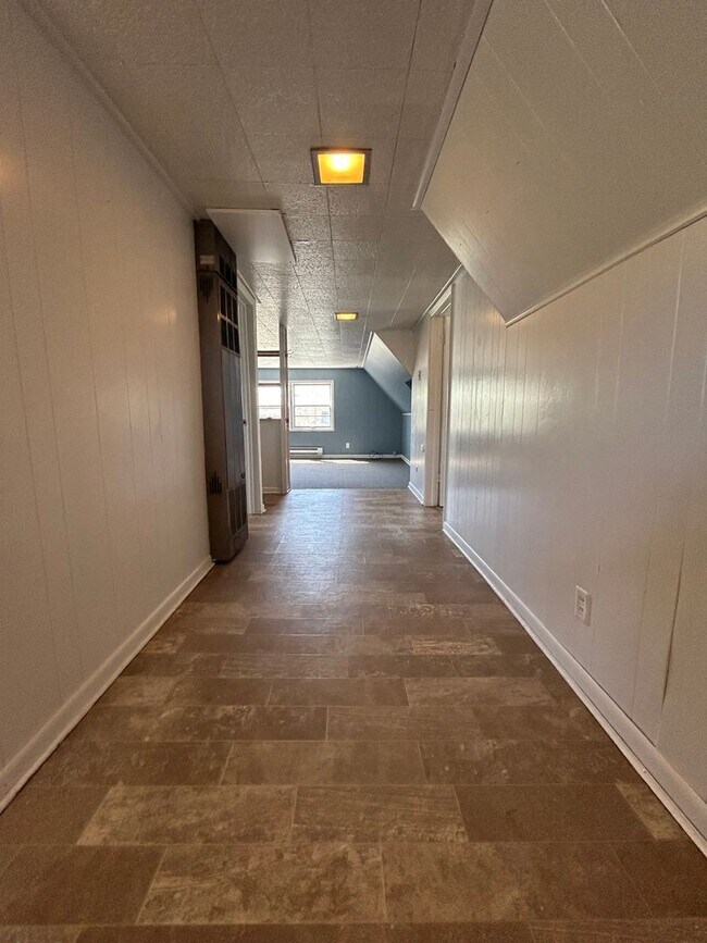 Building Photo - 802-806 Cedar