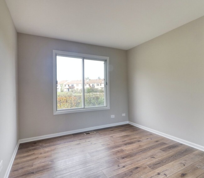 Building Photo - 364 Grissom Ct