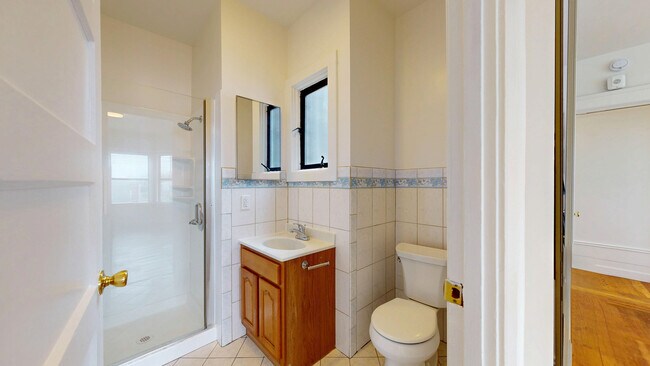 Building Photo - 216 4th Ave