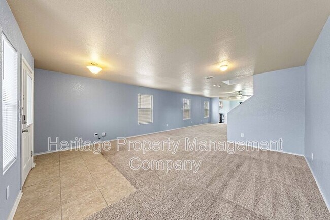 Building Photo - 915 Ridingate Farm