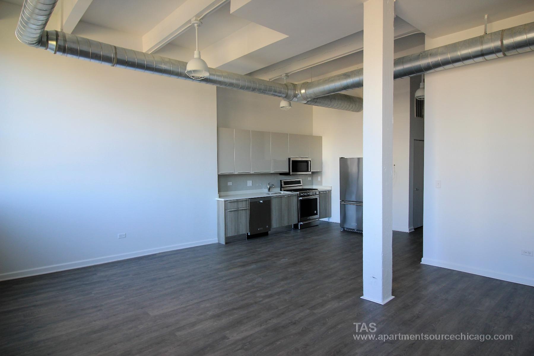 Building Photo - 932 W Dakin St