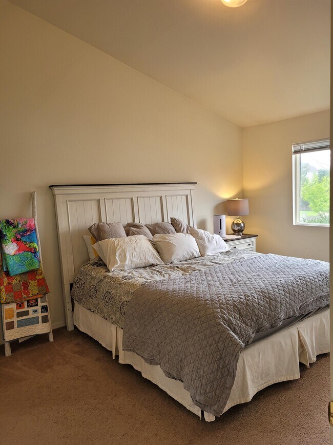 Building Photo - 97 Misty Creek Dr