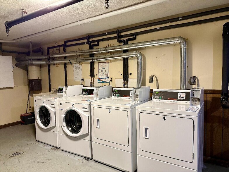 Building Photo - 42 Swanson Ct