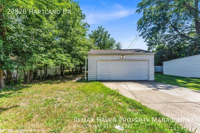 Building Photo - 23820 Hartland Rd