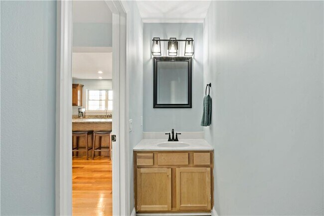 Building Photo - 11 Defelice Rd