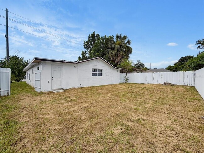 Building Photo - 3316 W Nassau St