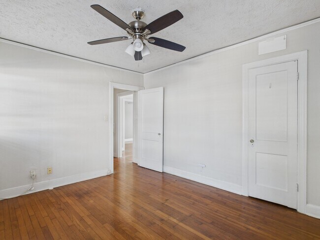 Building Photo - 1920 Richmond Ave.