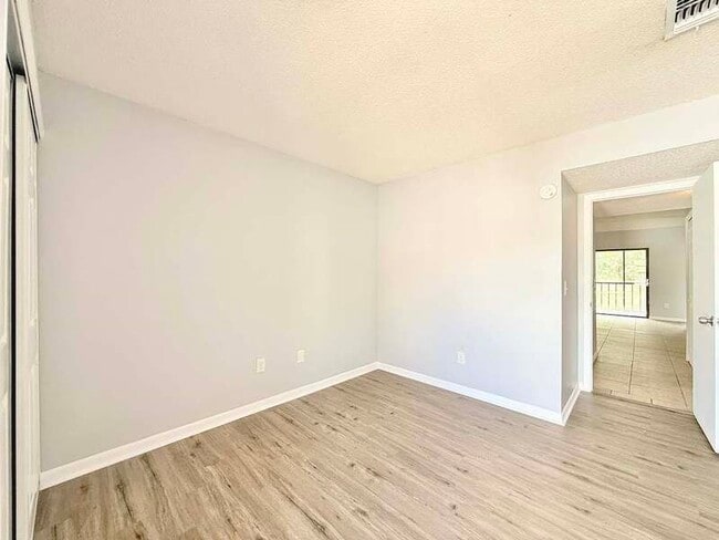 Building Photo - 5143 Puritan Cir