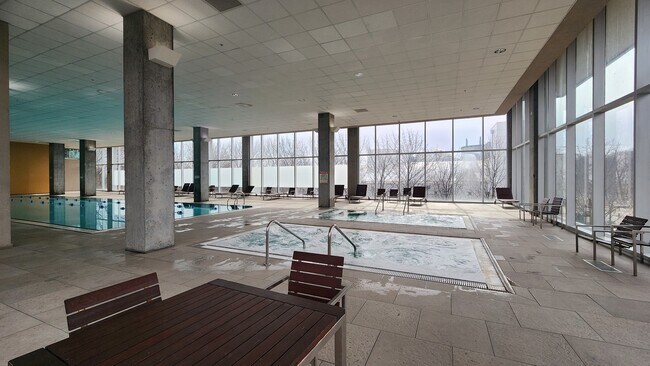 Building Photo - 9655 Woods Dr