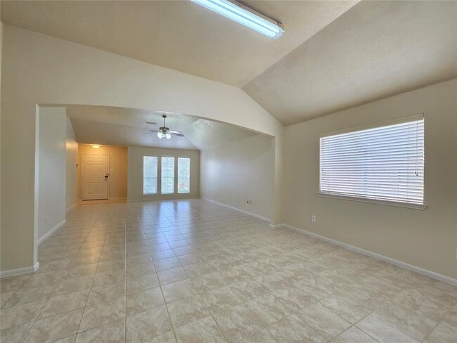 Building Photo - 4011 Lone Dove Ct