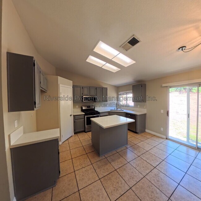 Building Photo - 25940 Xana Way