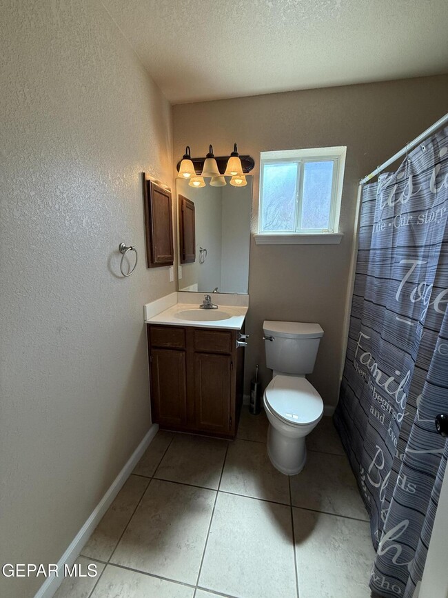 Building Photo - 14345 Desert Sage Dr