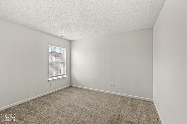 Building Photo - 1316 Freemont Ln