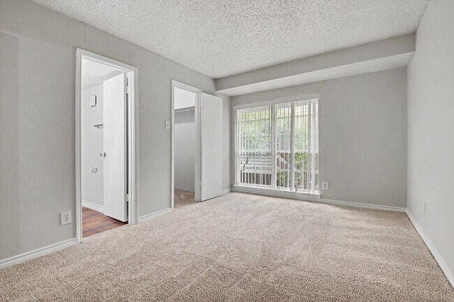 Building Photo - 3603 W Northgate Dr
