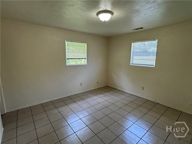 Building Photo - 130 Candler Ct