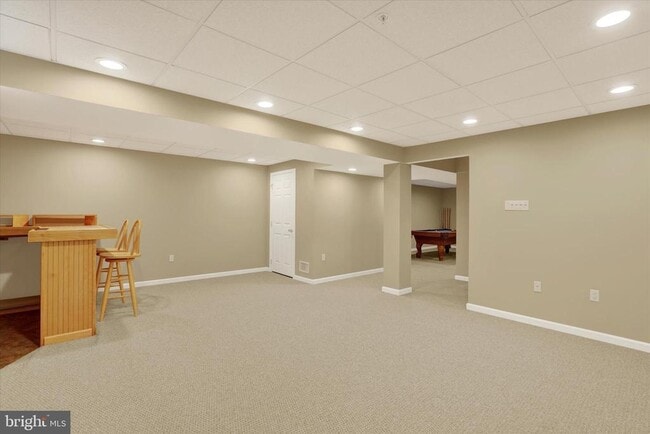 Building Photo - 102 Julian Dr E