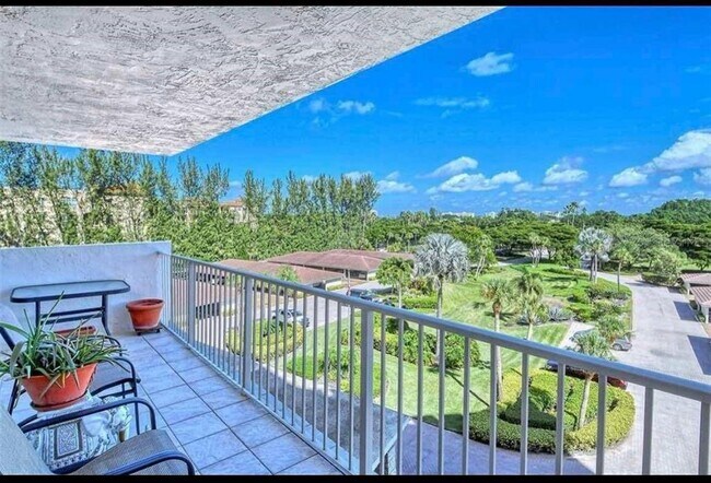 Building Photo - 2295 Gulf of Mexico Dr