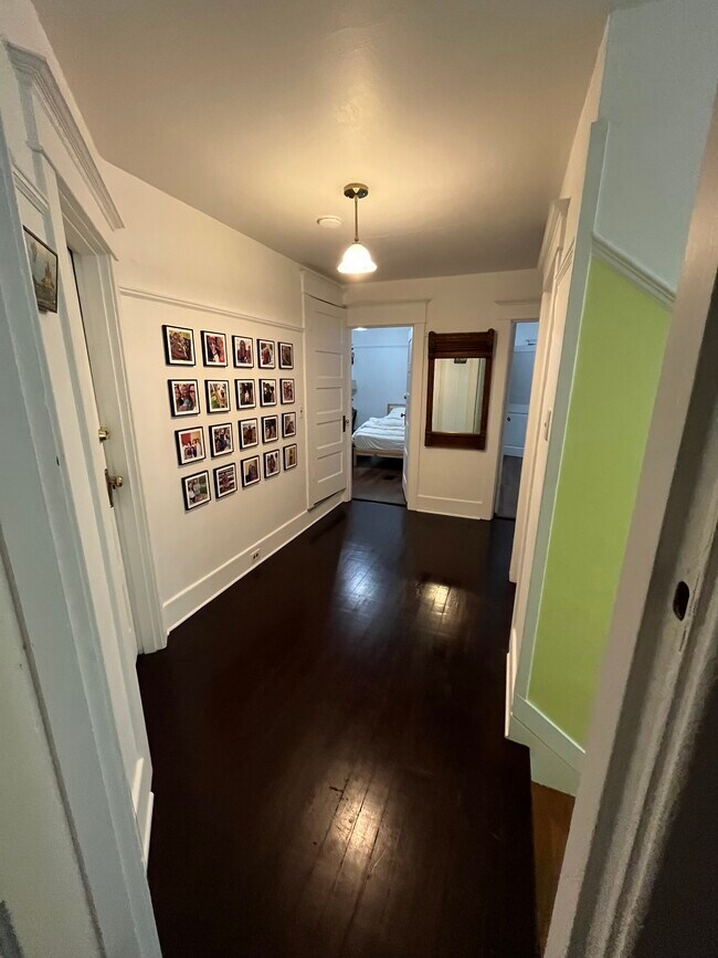 Building Photo - 2506 N Alder St