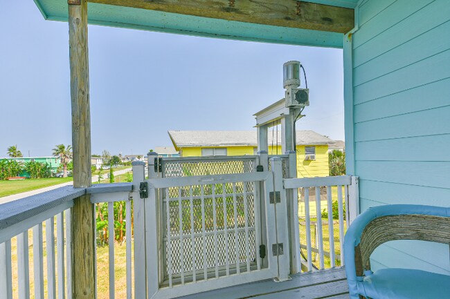 Building Photo - 4026 Kent Dr