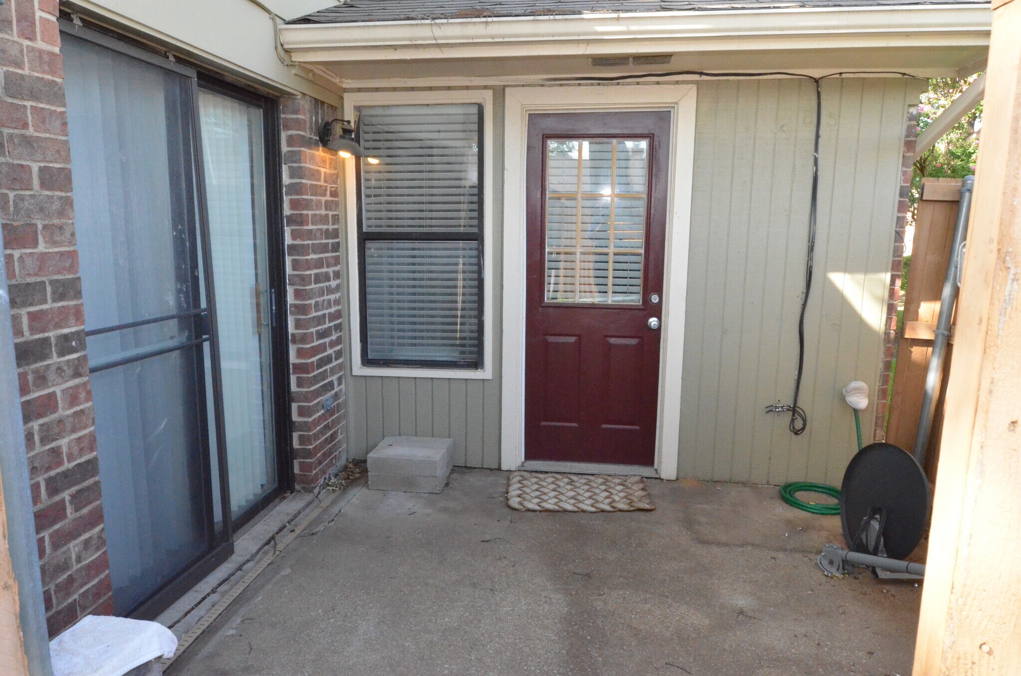 Building Photo - 1801 W Spring Creek Pky