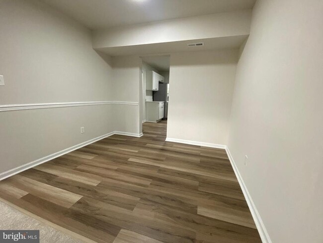 Building Photo - 9 Farrell Ln