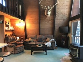 Building Photo - Ski Lease in Tahoe Donner- $2700 per month...
