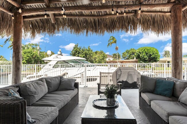 Building Photo - 2233 SE 15th St