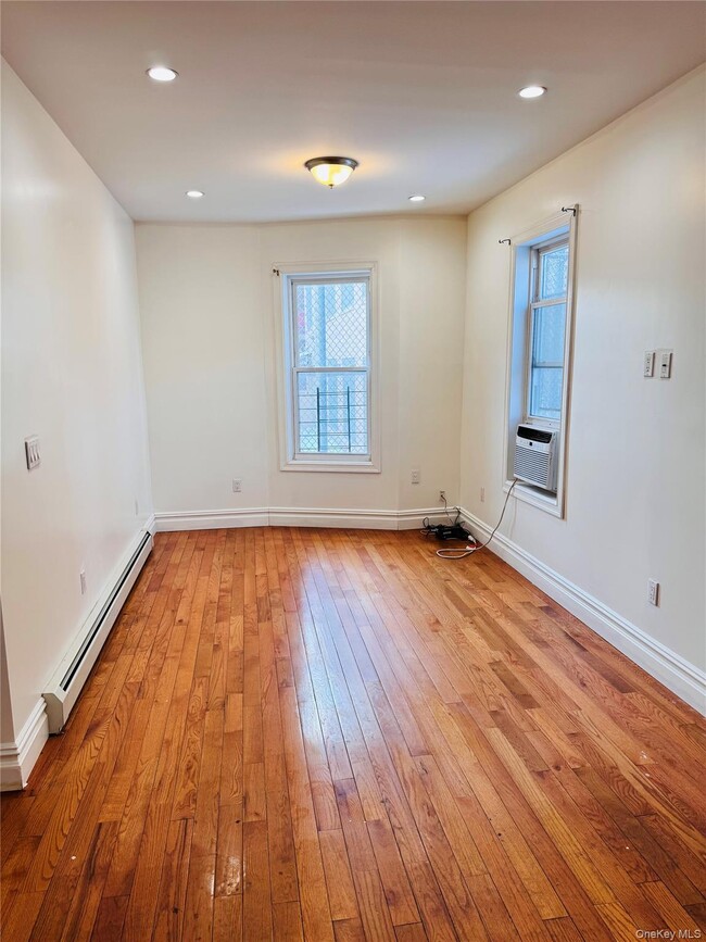 Building Photo - 3259 Decatur Ave