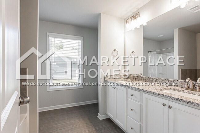 Building Photo - 268 W L Miller Dr