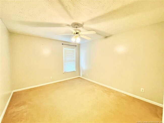 Building Photo - 260 Lick Creek Dr