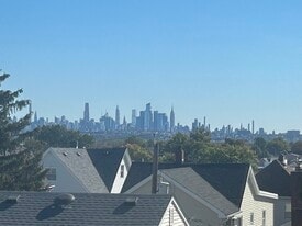 Building Photo - 14 Ridge Rd