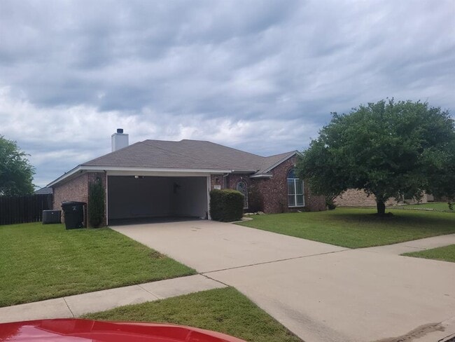 Building Photo - 4805 Joseph Dr