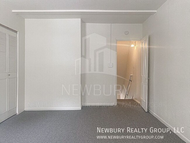 Building Photo - 18 South St