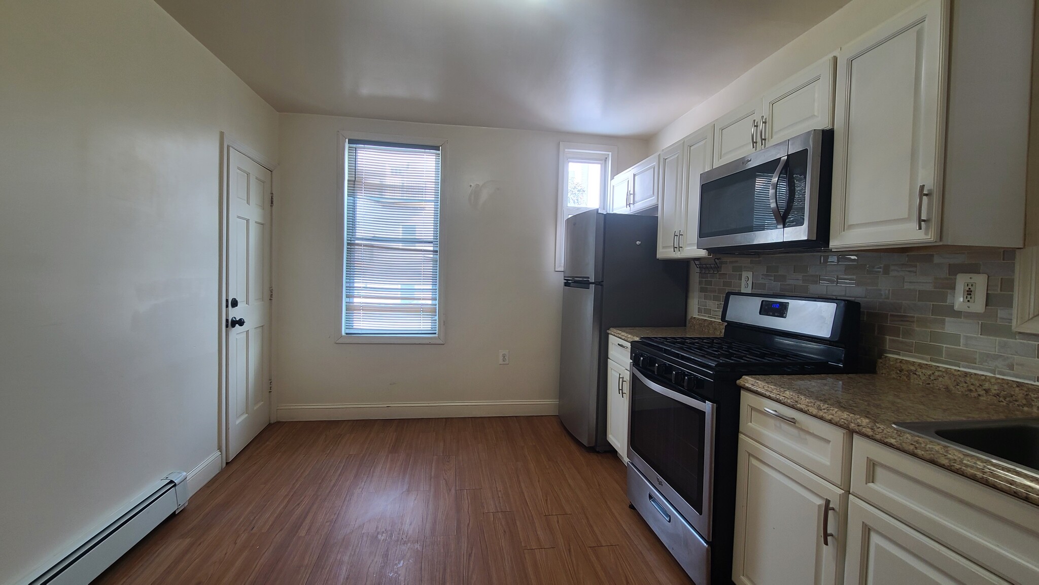 Building Photo - 32 Armstrong Ave