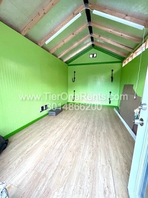 Building Photo - This property offers a NO DEPOSIT option available for qualified renters!