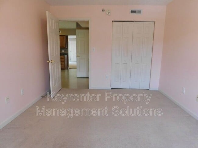 Building Photo - 24 Rose Garden Ln