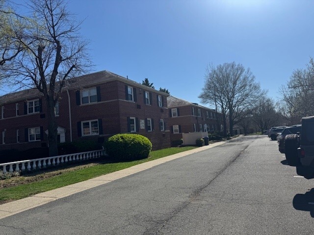 Building Photo - 4360 N Pershing Dr