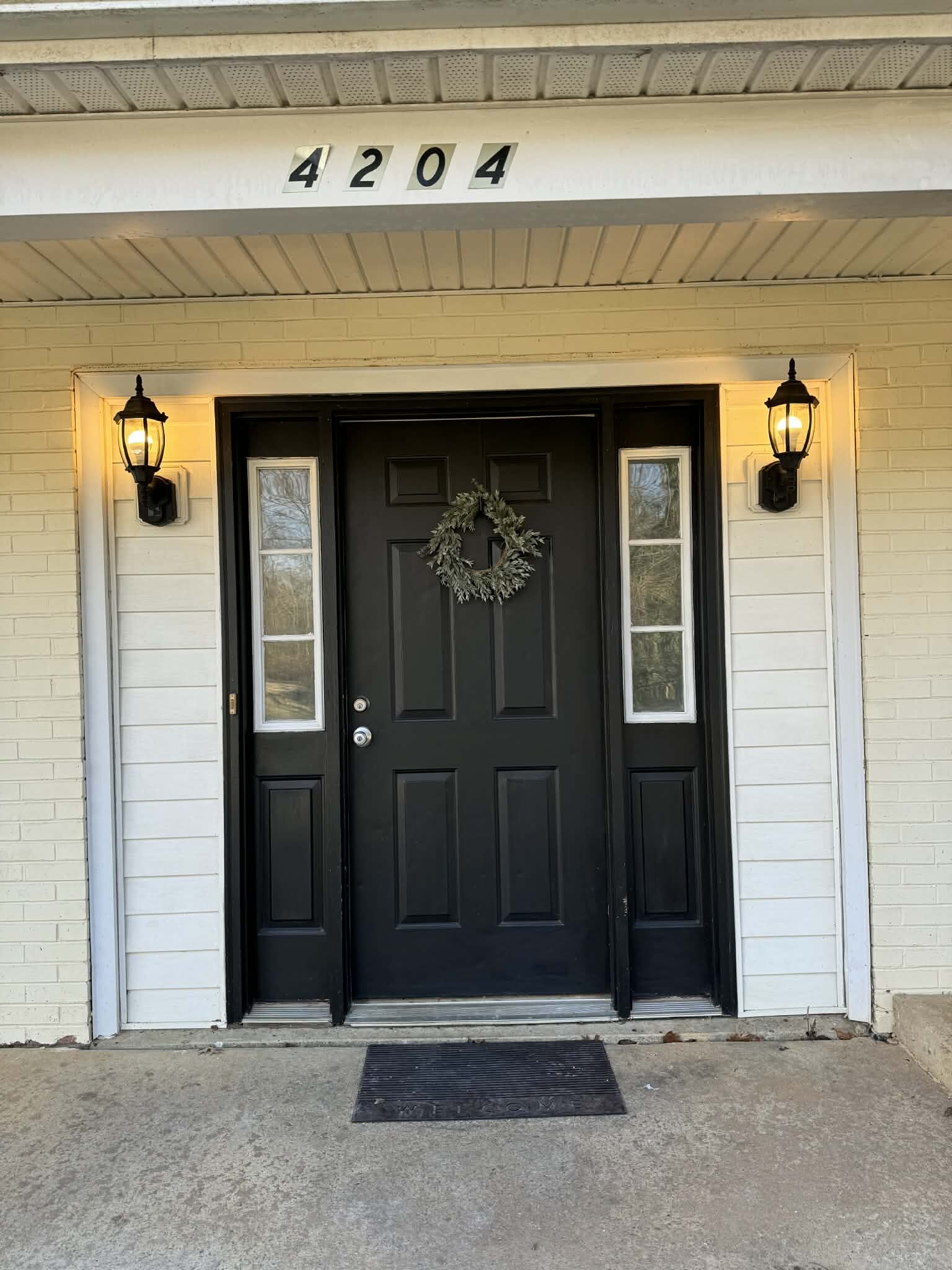 Building Photo - 4204 Tremont St