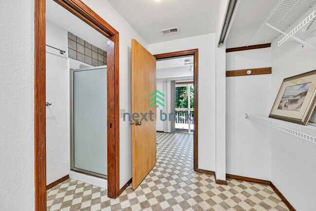 Building Photo - 4 BED & 2.5 BATH SINGLE FAMILY HOUSE FOR RENT