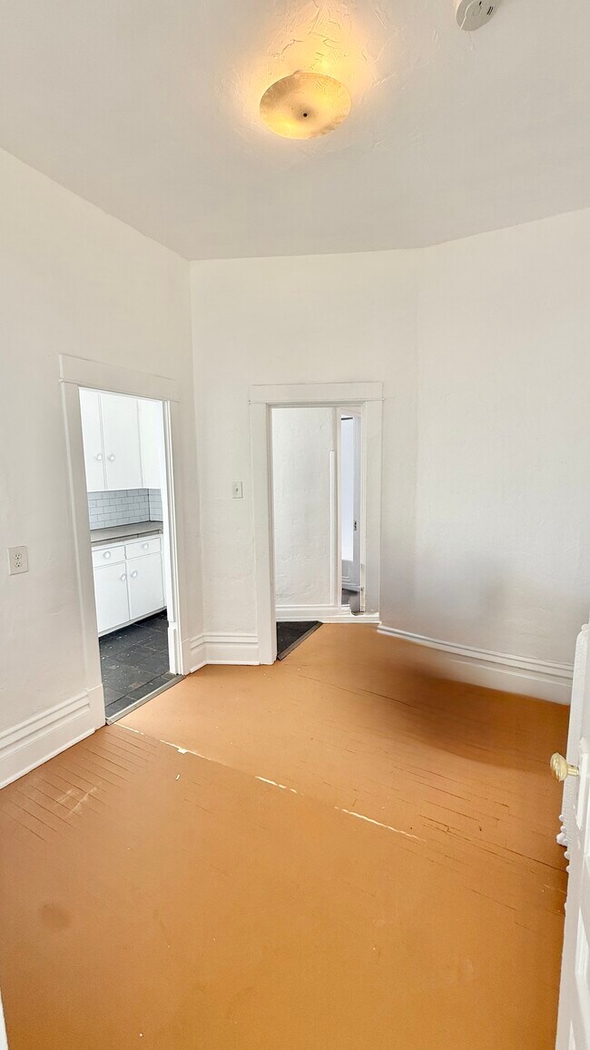 IMG_7981 - 1458 N Gaylord St